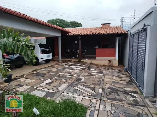 Casa com 592m² 3 quartos e 3 banheiros, à venda, no bairro Vila Nossa Senhora D Abadia em Anápolis