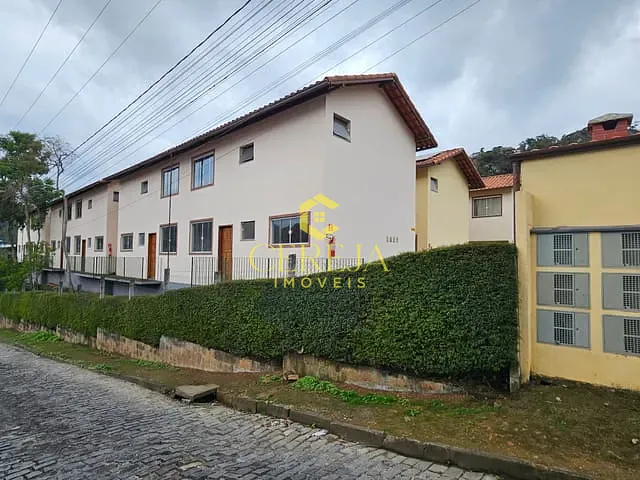 Casa com 80m² 2 quartos e 2 banheiros, à venda, no bairro São Geraldo em Nova Friburgo