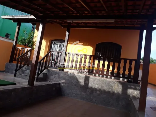 Casa 2 quartos e 1 banheiro, à venda, no bairro Centro em Itaboraí