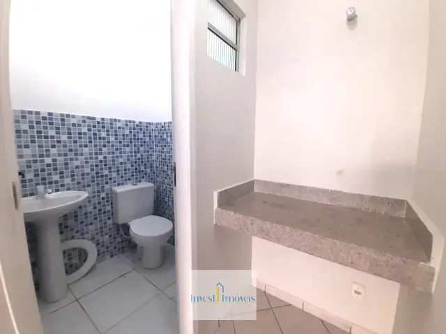 Casa com 280m² 3 quartos e 2 banheiros, para alugar, no bairro Parque Residencial Laranjeiras em Serra