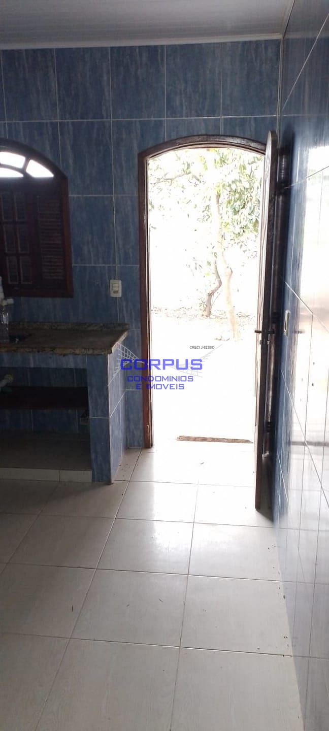 Casa à venda e aluguel com 2 quartos, 100m² - Foto 11