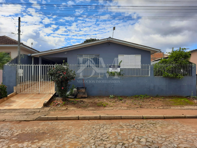 Casa com 360m² 4 quartos e 1 banheiro, à venda, no bairro Jardim Primavera II em Jaguariaíva