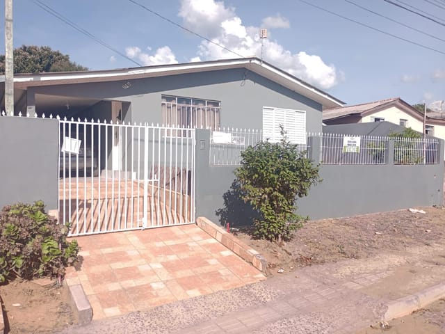 Casa com 360m² 4 quartos e 1 banheiro, à venda, no bairro Jardim Primavera II em Jaguariaíva