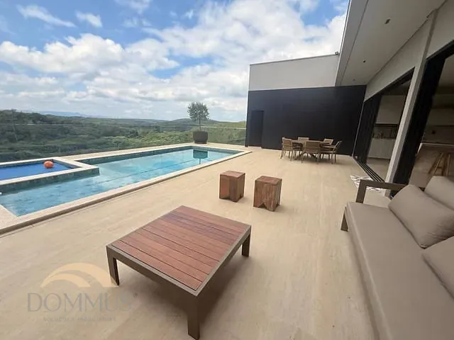 Casa com 942m² 5 quartos e 7 banheiros, à venda, no bairro Parques do Vale em Caratinga