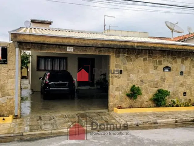 Casa com 250m², à venda, no bairro Residencial e Comercial Cidade Morumbi em Pindamonhangaba
