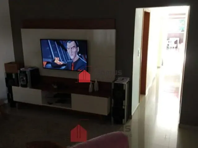 Casa com 250m², à venda, no bairro Residencial e Comercial Cidade Morumbi em Pindamonhangaba