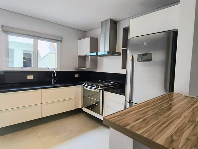 Casa com 120m² 2 quartos e 1 banheiro, à venda, no bairro Brooklin Novo em São Paulo