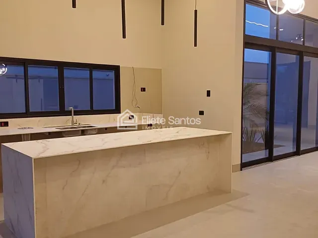 Casa com 465m² 3 quartos e 4 banheiros, à venda, no bairro Jardim Santa Lúcia em Americana