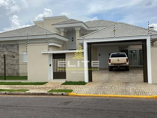 Casa com 500m² 3 quartos e 3 banheiros, à venda, no bairro Jardim Aurora em Sorriso