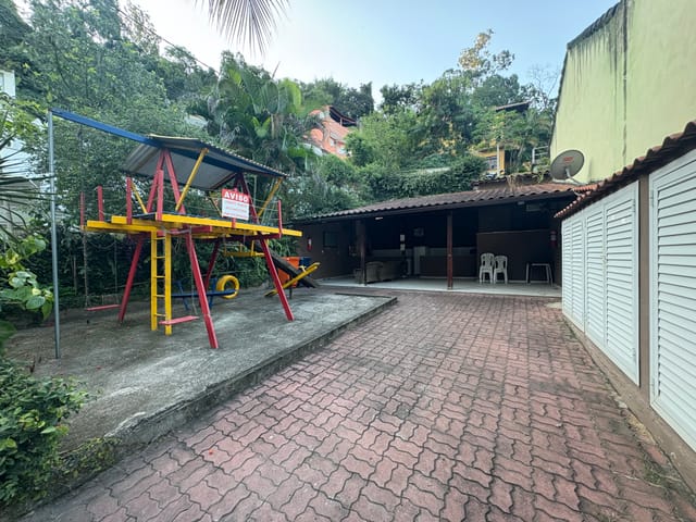 Casa com 135m² 3 quartos e 4 banheiros, à venda ou para alugar, no bairro Jacarepaguá em Rio de Janeiro