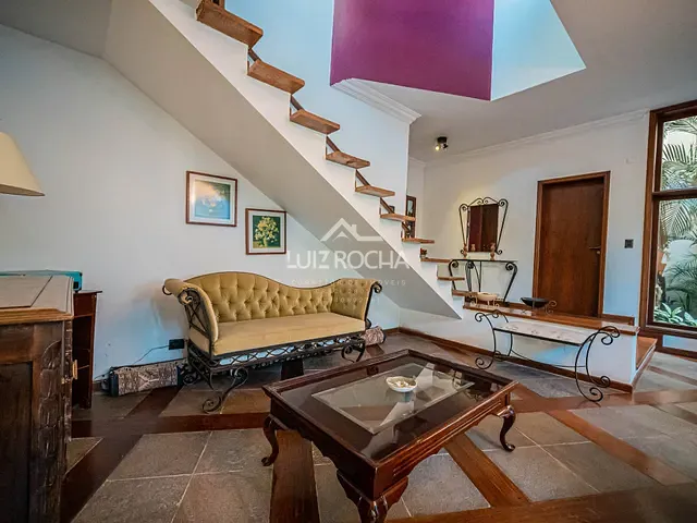 Casa com 1027m² 5 quartos e 5 banheiros, à venda, no bairro CONDOMINIO FOREST HILLS em Jandira