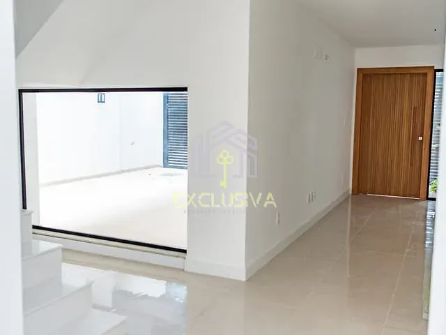 Casa com 245m² 4 quartos e 5 banheiros, à venda, no bairro Jardim Guanabara em Rio de Janeiro
