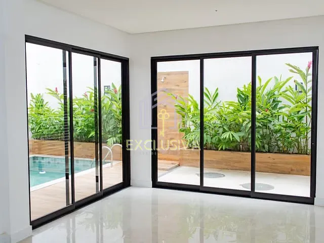 Casa com 245m² 4 quartos e 5 banheiros, à venda, no bairro Jardim Guanabara em Rio de Janeiro