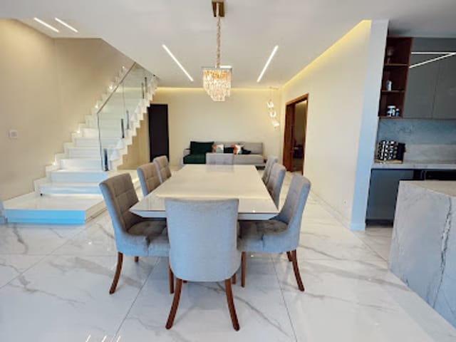 Casa com 450m² 6 quartos e 6 banheiros, à venda, no bairro Manguinhos em Serra