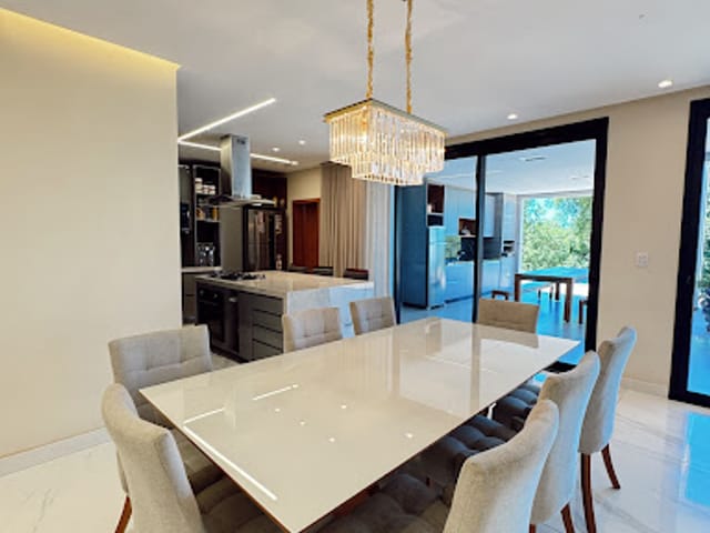 Casa com 450m² 6 quartos e 6 banheiros, à venda, no bairro Manguinhos em Serra