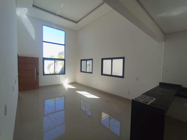 Casa com 360m² 3 quartos e 3 banheiros, à venda, no bairro Setor Cristina II em Trindade