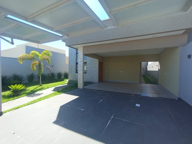 Casa com 360m² 3 quartos e 3 banheiros, à venda, no bairro Setor Cristina II em Trindade