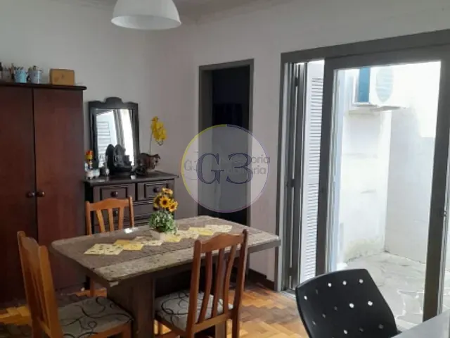 Casa 3 quartos e 2 banheiros, à venda, no bairro Centro em Pelotas