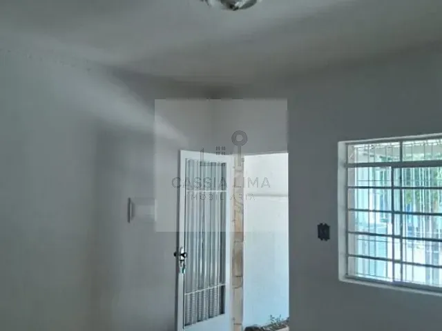 Casa com 94m² 2 quartos e 2 banheiros, para alugar, no bairro Vila Gomes Cardim em São Paulo
