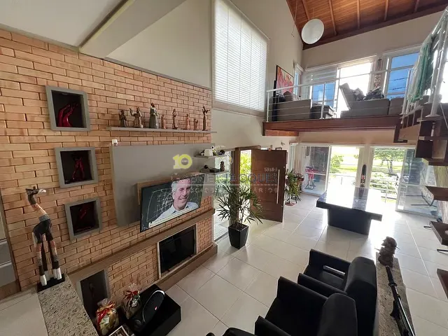 Casa com 360m² 3 quartos e 4 banheiros, à venda, no bairro Cidade Universitária Pedra Branca em Palhoça