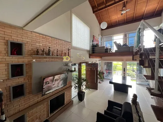 Casa com 360m² 3 quartos e 4 banheiros, à venda, no bairro Cidade Universitária Pedra Branca em Palhoça