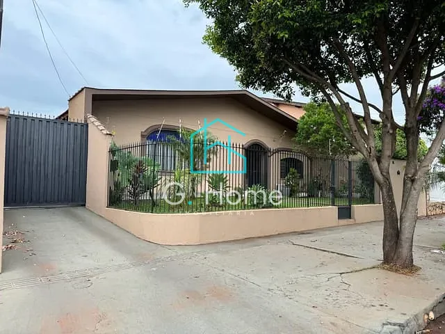 Casa com 542m² 3 quartos e 3 banheiros, para alugar, no bairro Jardim Shangri-la A em Londrina