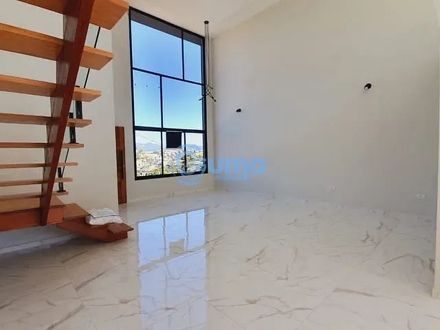 Casa com 360m² 3 quartos e 4 banheiros, à venda, no bairro Parque Imperador em Bragança Paulista