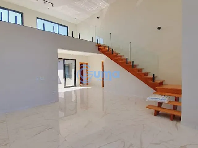 Casa com 360m² 3 quartos e 4 banheiros, à venda, no bairro Parque Imperador em Bragança Paulista