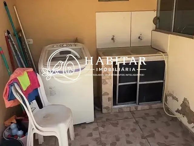 Casa 2 quartos e 1 banheiro, à venda, no bairro Aeroporto em Corumbá