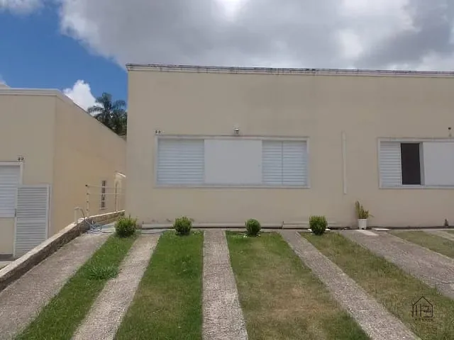 Casa 3 quartos e 1 banheiro, à venda, no bairro Água Espraiada (Caucaia do Alto) em Cotia