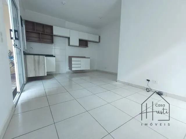Casa 3 quartos e 1 banheiro, à venda, no bairro Água Espraiada (Caucaia do Alto) em Cotia