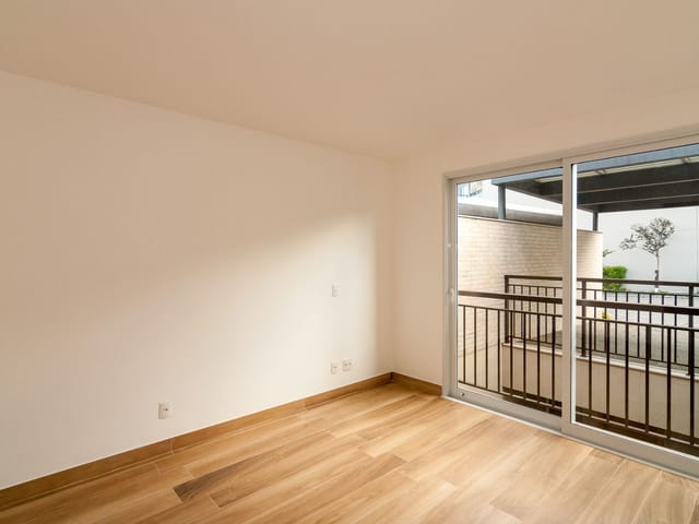 Casa com 341m² 5 quartos e 7 banheiros, à venda, no bairro Mata da Praia em Vitória