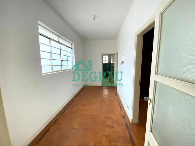 Casa 4 quartos e 2 banheiros, para alugar, no bairro Vila Santana em Itapeva