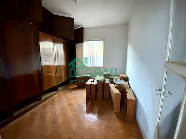Casa 4 quartos e 2 banheiros, para alugar, no bairro Vila Santana em Itapeva