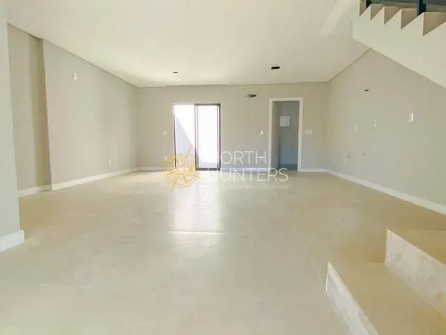 Casa com 154m² 3 quartos e 4 banheiros, à venda, no bairro Itacolomi em Balneário Piçarras