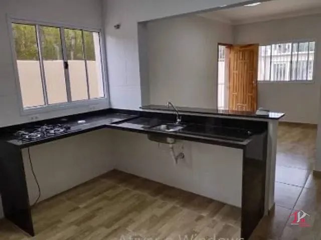 Casa 2 quartos e 2 banheiros, à venda, no bairro Laranjeiras em Itanhaém