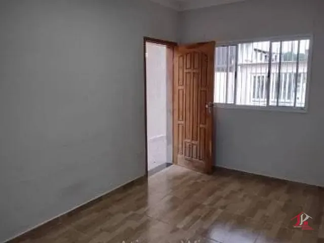 Casa 2 quartos e 2 banheiros, à venda, no bairro Laranjeiras em Itanhaém