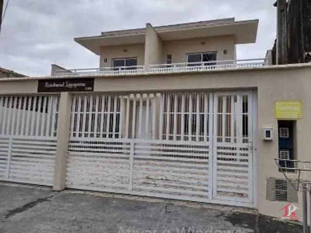 Casa 2 quartos e 2 banheiros, à venda, no bairro Laranjeiras em Itanhaém