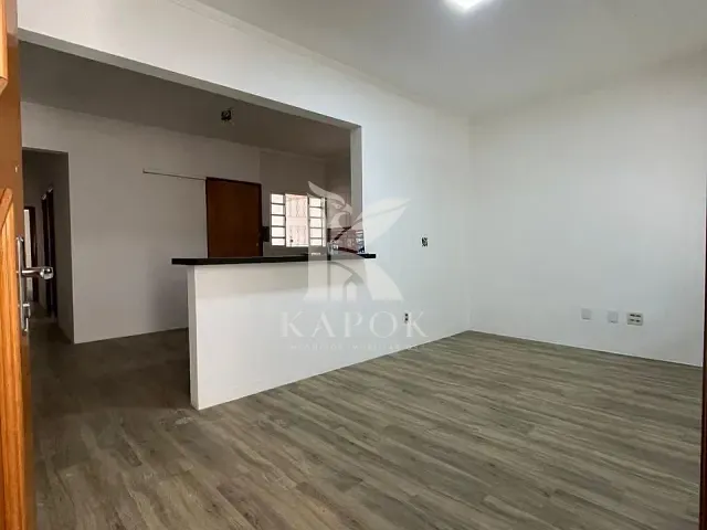 Casa 2 quartos e 2 banheiros, à venda, no bairro Jardim dos Ipês em Sumaré