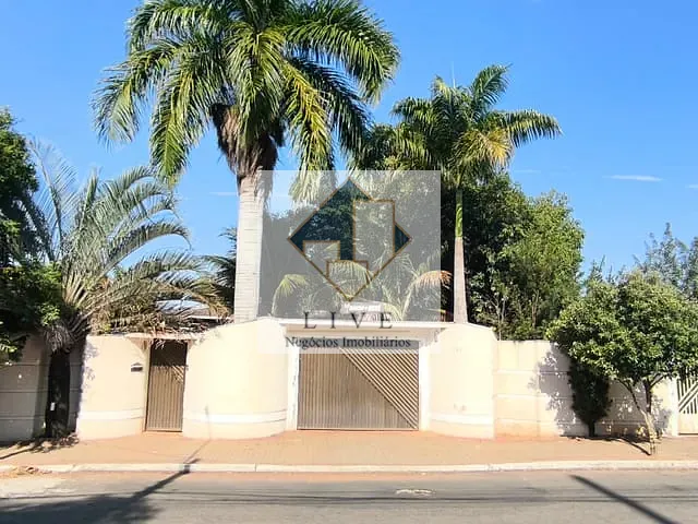 Casa 5 quartos e 4 banheiros, à venda, no bairro Jardim Marajoara em Nova Odessa