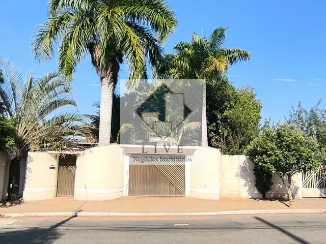 Casa 5 quartos e 4 banheiros, à venda, no bairro Jardim Marajoara em Nova Odessa