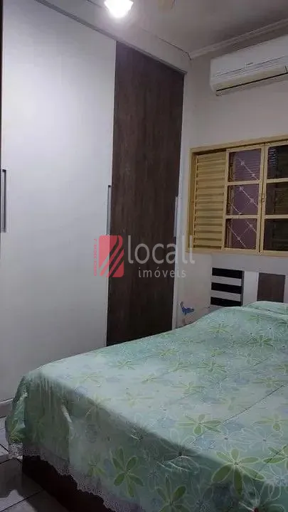 Casa com 3 quartos à venda, 120m² — foto 8 de 9