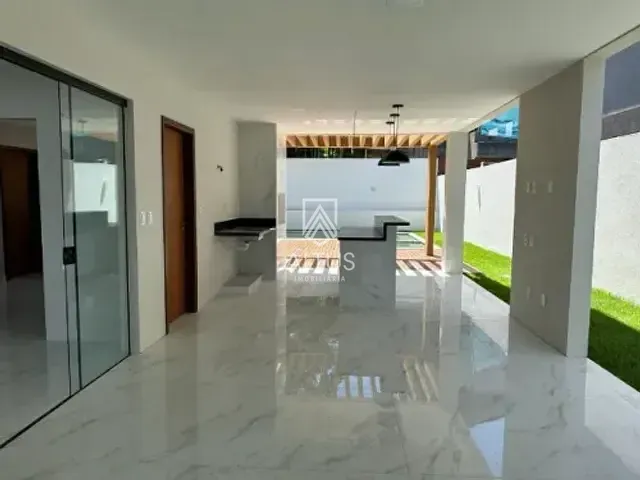 Casa 4 quartos e 5 banheiros, à venda, no bairro Vila de Abrantes (Abrantes) em Camaçari