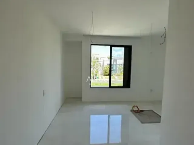 Casa 4 quartos e 5 banheiros, à venda, no bairro Vila de Abrantes (Abrantes) em Camaçari