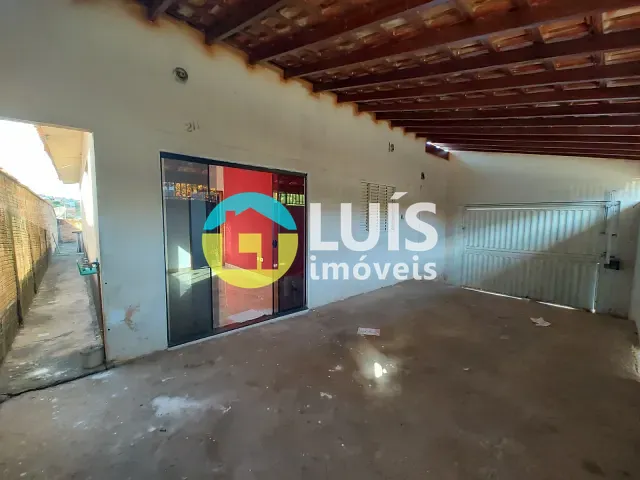 Casa 2 quartos e 2 banheiros, para alugar, no bairro JARDIM RENOVÇÃO em Guaranésia