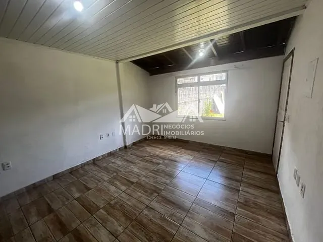 Casa com 200m² 2 quartos e 1 banheiro, para alugar, no bairro São Sebastião em Palhoça