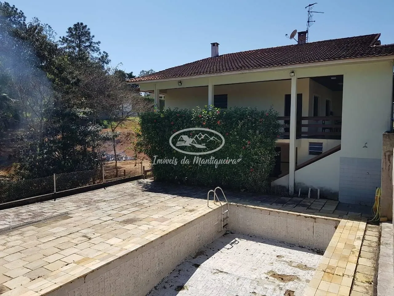 Casa, 5 quartos, 187 m² - Foto 2