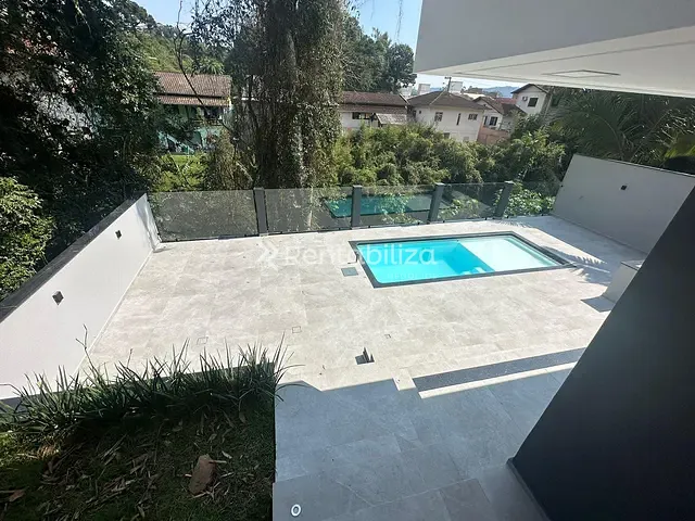 Casa 3 quartos e 3 banheiros, à venda, no bairro Souza Cruz em Brusque