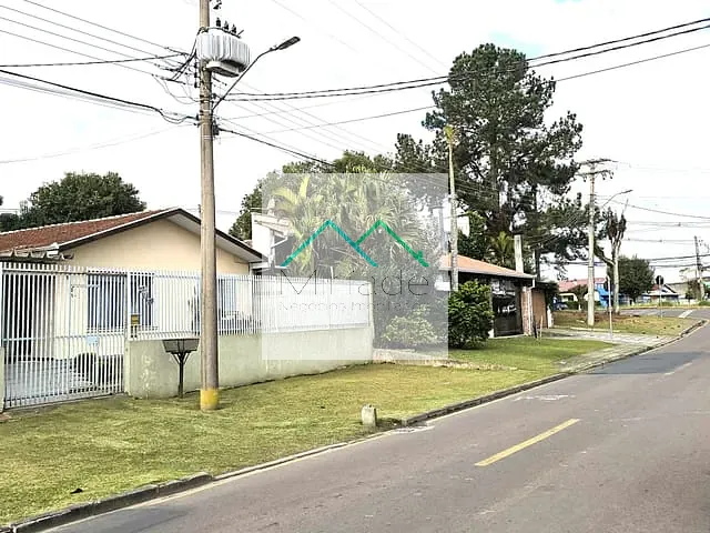 Casa com 165m² 3 quartos e 3 banheiros, à venda, no bairro Capão Raso em Curitiba