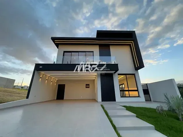 Casa com 329m² 4 quartos e 5 banheiros, à venda, no bairro Orfãs em Ponta Grossa